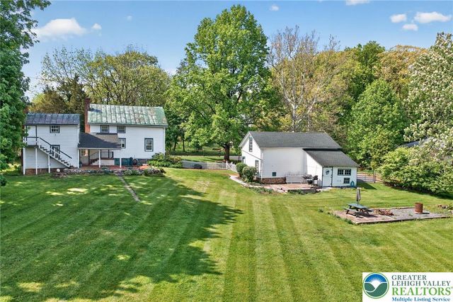 5686 Cetronia Road, Upper Macungie Twp, PA 18106