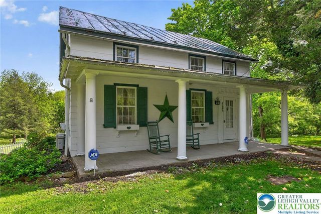 5686 Cetronia Road, Upper Macungie Twp, PA 18106