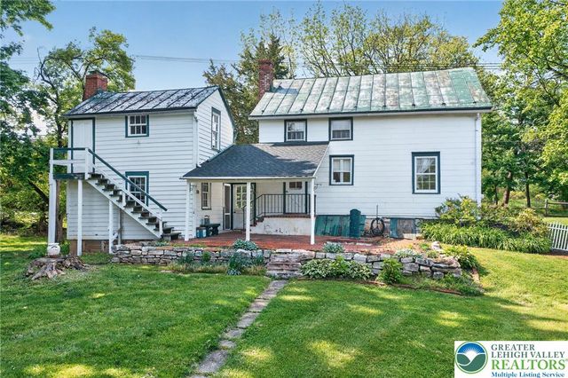 5686 Cetronia Road, Upper Macungie Twp, PA 18106