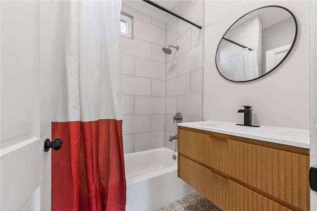 712 Seneca Street, Leavenworth, KS 66048