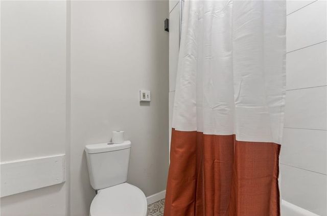 712 Seneca Street, Leavenworth, KS 66048