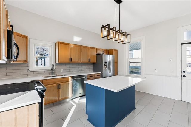 712 Seneca Street, Leavenworth, KS 66048