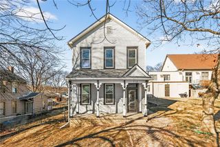 712 Seneca Street, Leavenworth, KS 66048
