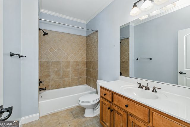 6225 Random Winds Bluff, Gainesville, GA 30506