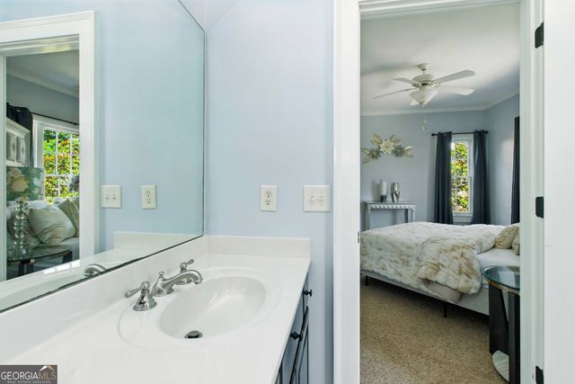 6225 Random Winds Bluff, Gainesville, GA 30506