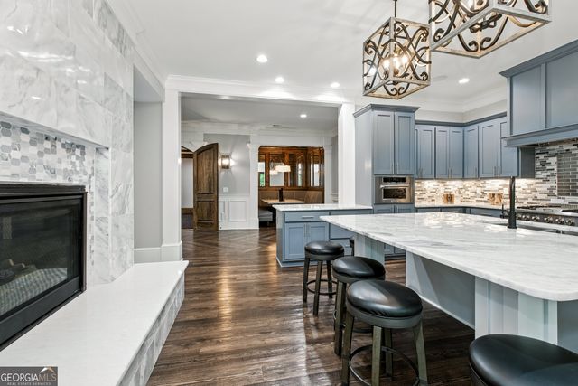 6225 Random Winds Bluff, Gainesville, GA 30506