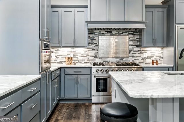 6225 Random Winds Bluff, Gainesville, GA 30506