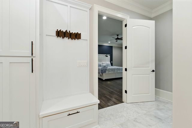 6225 Random Winds Bluff, Gainesville, GA 30506