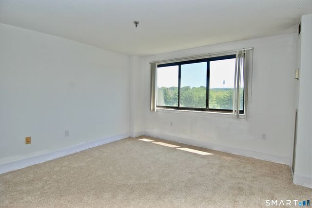 109 Putter Drive 614 - N, Wallingford, CT 06492