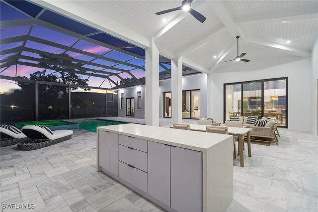 10 Caribbean RD, Naples, FL 34108