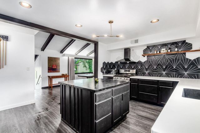 1435 Cottingham Court W, Columbus, OH 43209