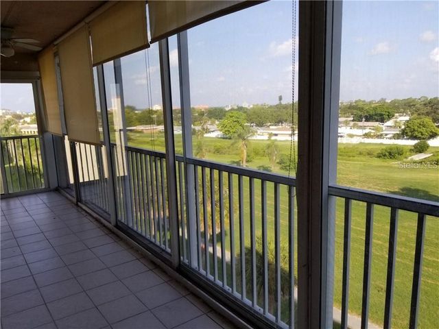 9510 HARBOR GREENS WAY 501, Seminole, FL 33776