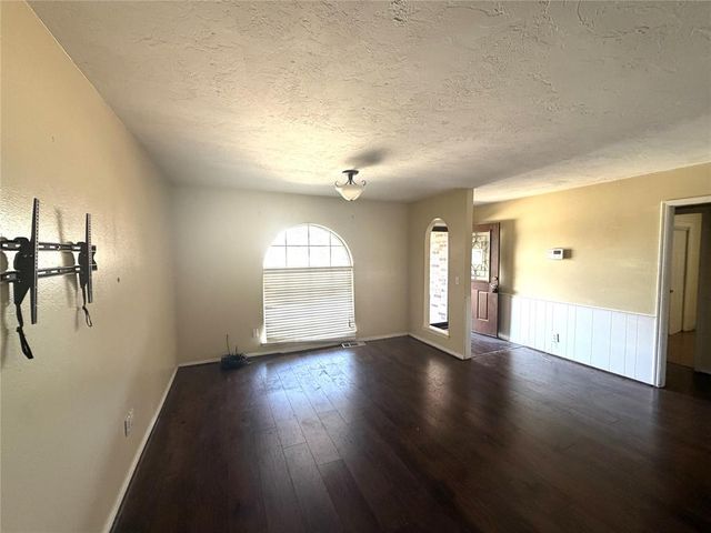 5136 SE 51st Street, Del City, OK 73135