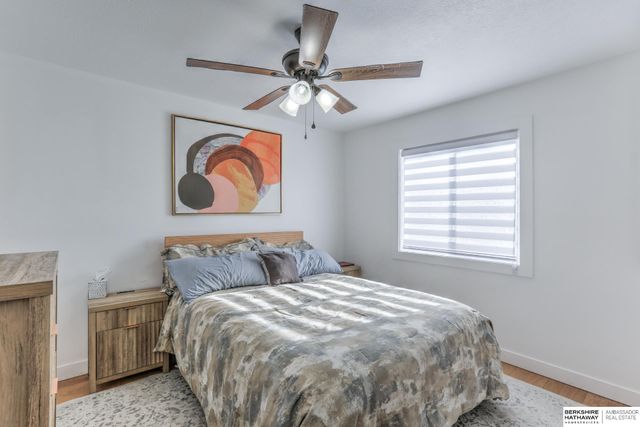 10611 Nicholas Street, Omaha, NE 68114