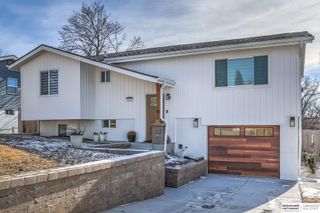 10611 Nicholas Street, Omaha, NE 68114