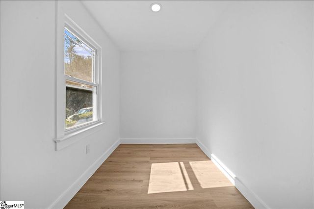 111 Tuskegee Avenue, Greenville, SC 29607