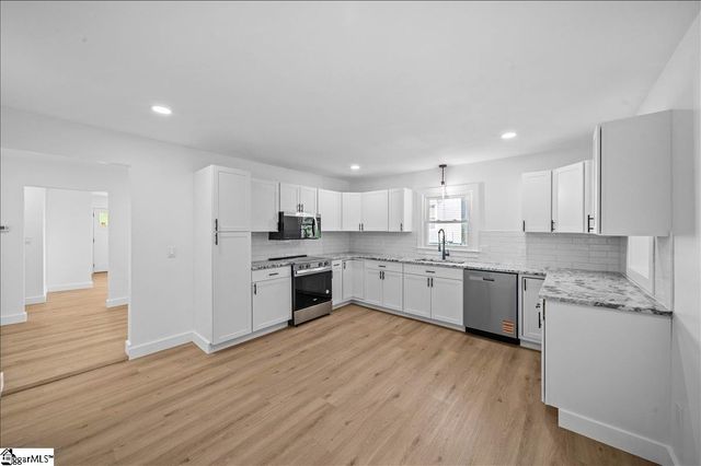 111 Tuskegee Avenue, Greenville, SC 29607