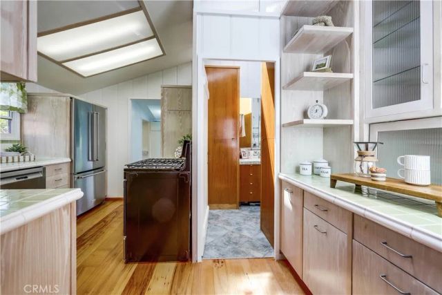 464 Agate Street, Laguna Beach, CA 92651