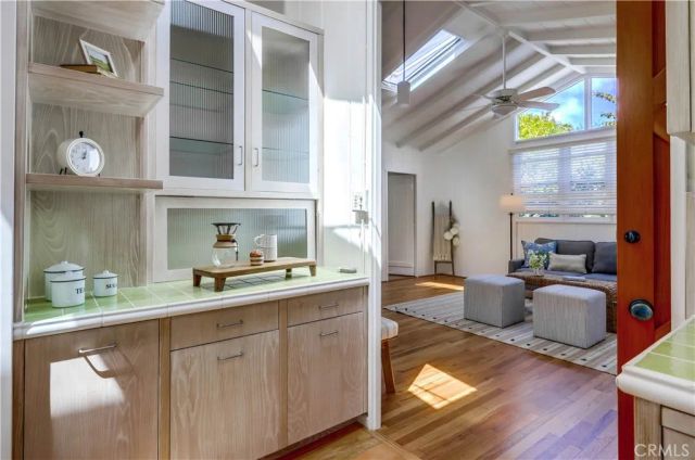 464 Agate Street, Laguna Beach, CA 92651