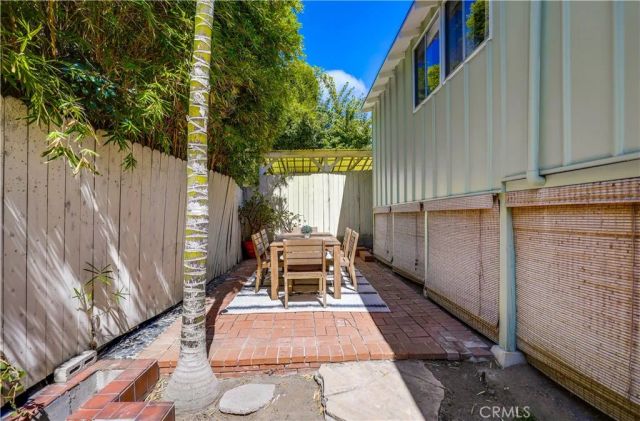 464 Agate Street, Laguna Beach, CA 92651