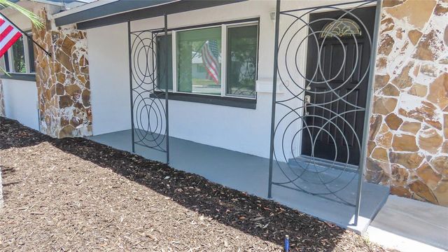 4594 17TH AVENUE N, St Petersburg, FL 33713
