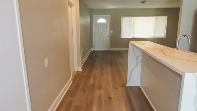 4594 17TH AVENUE N, St Petersburg, FL 33713
