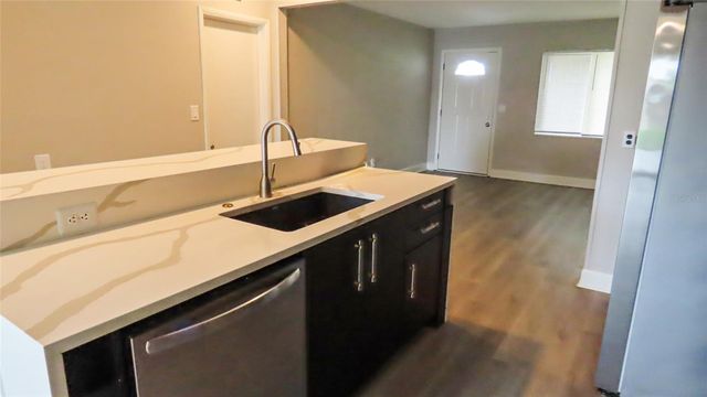 4594 17TH AVENUE N, St Petersburg, FL 33713