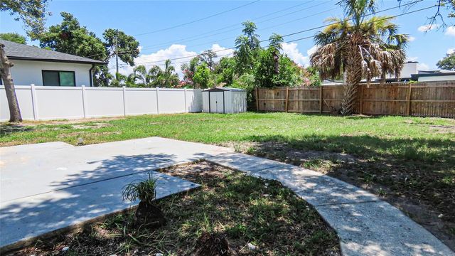 4594 17TH AVENUE N, St Petersburg, FL 33713