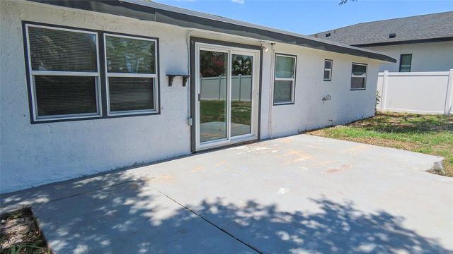 4594 17TH AVENUE N, St Petersburg, FL 33713