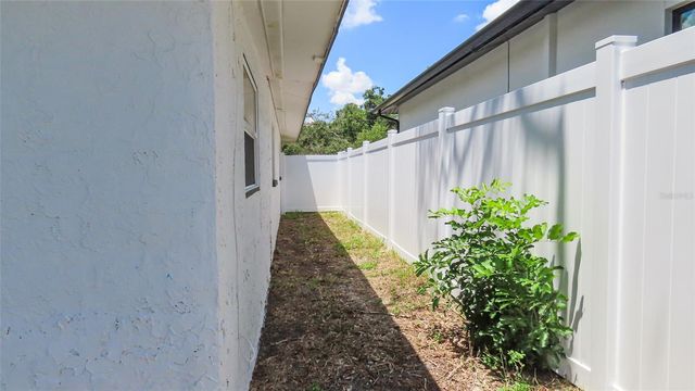 4594 17TH AVENUE N, St Petersburg, FL 33713
