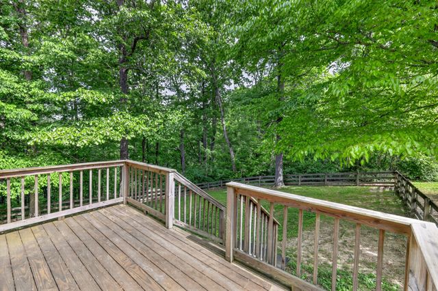 722 Lone Oak Dr, Pegram, TN 37143