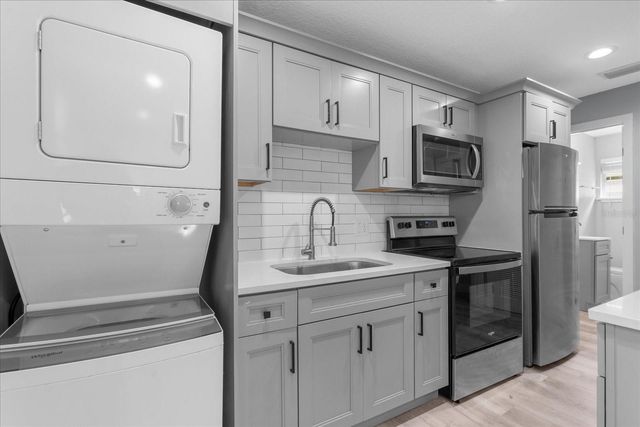 4521 EDGEWATER DRIVE 4, Orlando, FL 32804