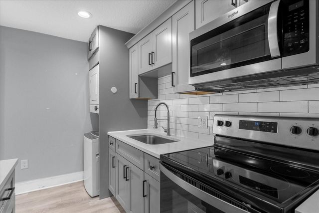 4521 EDGEWATER DRIVE 4, Orlando, FL 32804