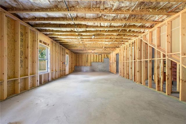 5465 Mirror Lake Drive, Cumming, GA 30028