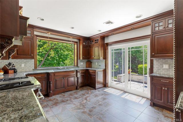 1780 Route 106 C, Muttontown, NY 11791