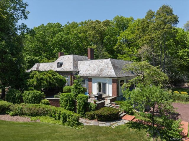 1780 Route 106 C, Muttontown, NY 11791