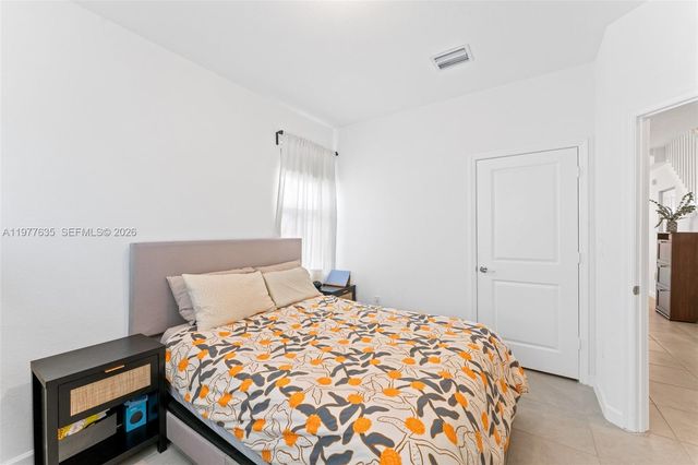 11755 SW 246th Ter, Miami, FL 33032