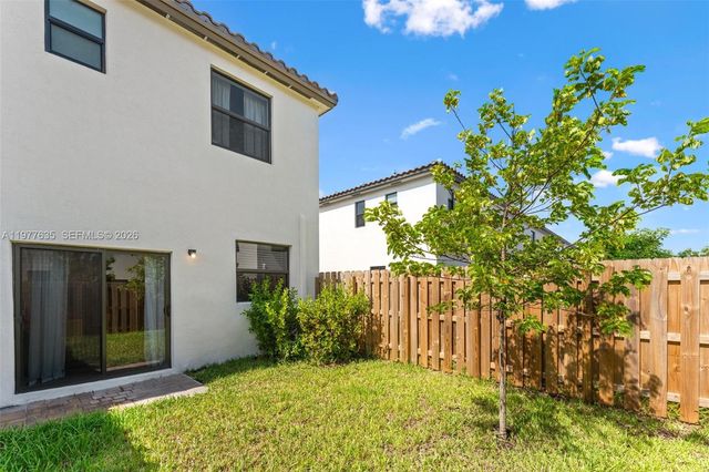 11755 SW 246th Ter, Miami, FL 33032