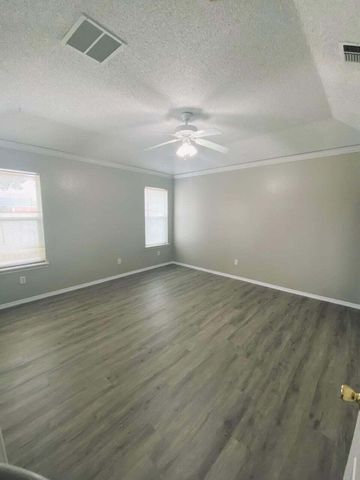 6504 7th Street, Lubbock, TX 79416