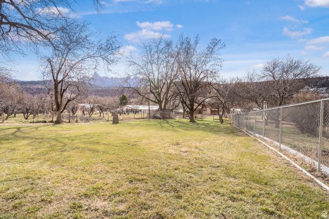 188 W MAIN ST, Rockville, UT 84763