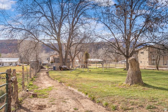 188 W MAIN ST, Rockville, UT 84763