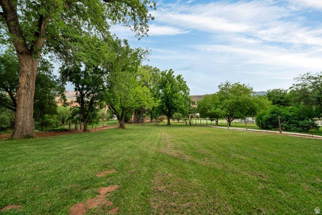 188 W MAIN ST, Rockville, UT 84763