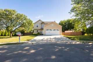 26 E Woodfield, Etna, OH 43062