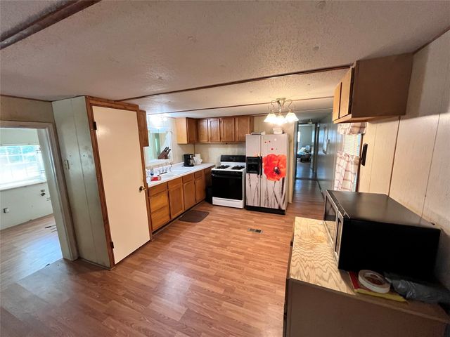10102 Brinwood Drive, Wills Point, TX 75169