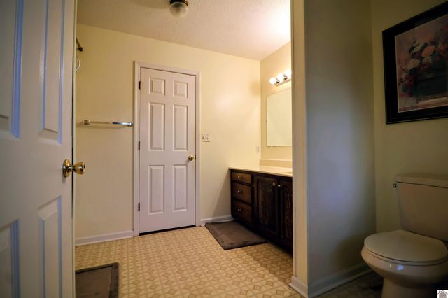 5828 cairo rd, Paducah, KY 42001