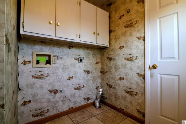 5828 cairo rd, Paducah, KY 42001