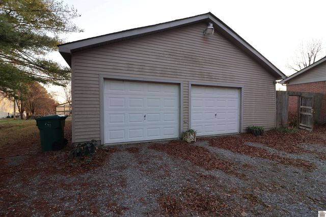 5828 cairo rd, Paducah, KY 42001