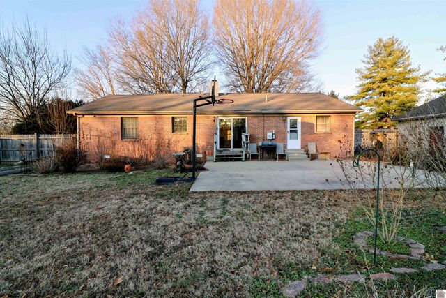 5828 cairo rd, Paducah, KY 42001