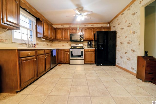 5828 cairo rd, Paducah, KY 42001