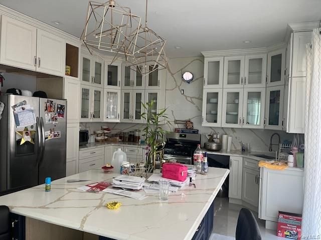 107 E Fairview Avenue, Valley Stream, NY 11580